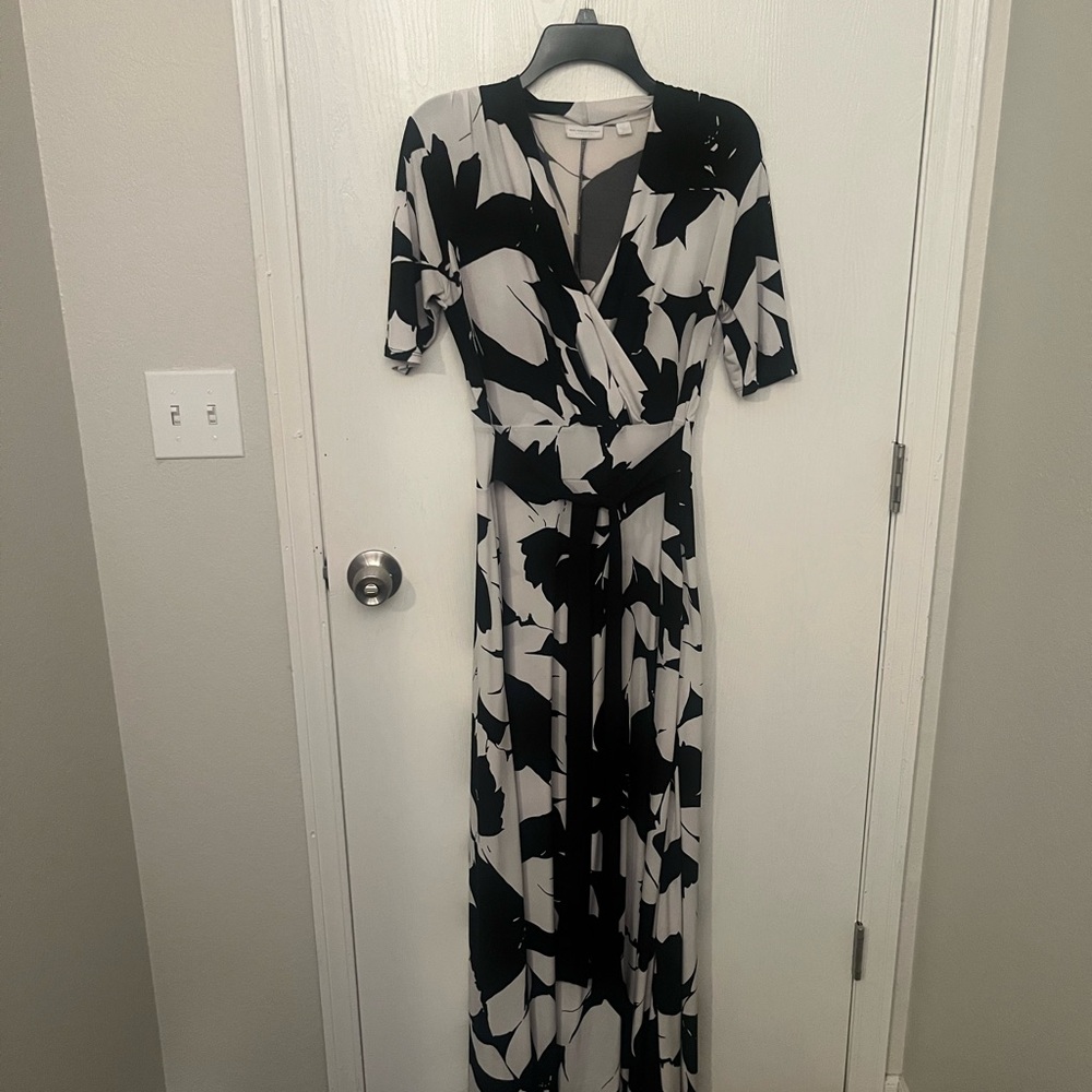 Elegant Black and White Floral Dress